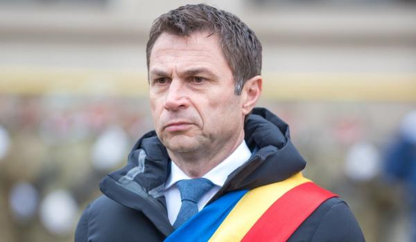 Percheziţii DNA la Primăria Mangalia. Edilul Cristian Radu este suspectat că ar fi luat mită