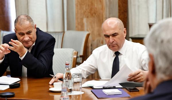 Pachetul II de austeritate include concedierea a 40.000 de bugetari. Două miliarde de lei e economia