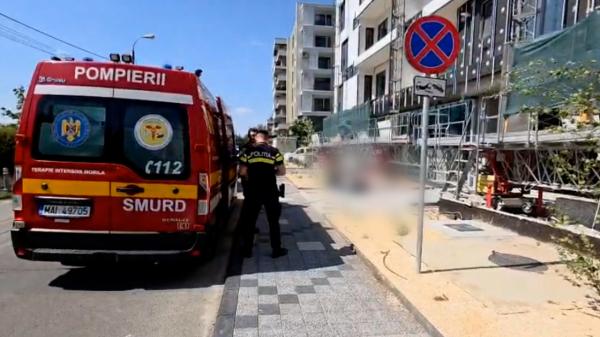 Muncitor de 45 de ani din Neamţ, mort după ce a căzut de pe bloc, de la 15 metri în Constanţa