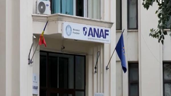Consilier ANAF, prieten cu infractorii. A compromis o mega-anchetă după ce a divulgat informaţii secrete