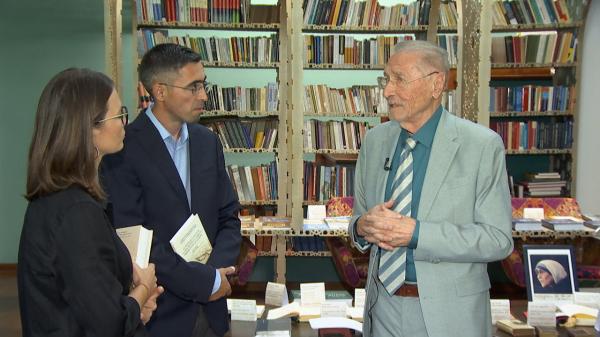 Parlamentarii care vor să închidă Institutul Levantului îi răspund lui Constantinescu: "Ce e ilegal în asta?"