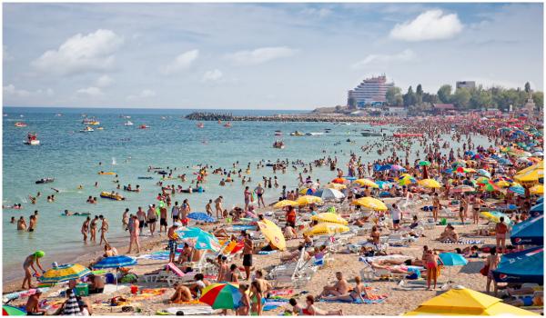 Începe programul "Litoralul pentru toţi". Cât costă o noapte de cazare de la 1 septembrie