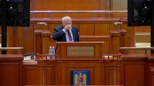 Deputat transferat de PSD de la POT, păcălit de foştii colegi să semneze moţiunile de cenzură