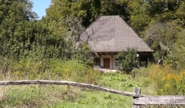 Satul în care locuiesc doar opt suflete. "Liniştea este la ea acasă. Avem toate condiţiile"