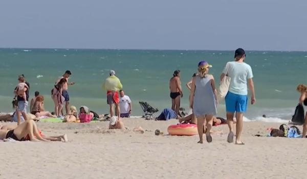 Ultima zi de plajă înainte de primul clopoţel. Gradul de ocupare pe litoral a fost de 70% în weekend