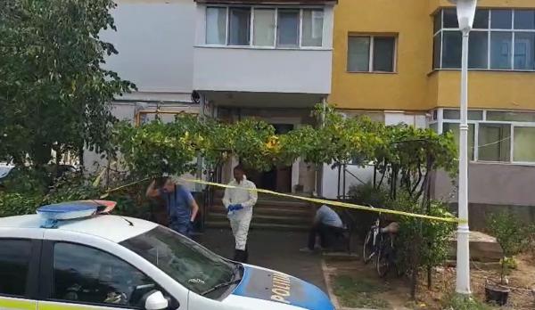 Filmul ororii din Drobeta, unde o mamă şi fiul ei au fost găsiți spânzuraţi. Femeia şi-ar fi ucis copilul