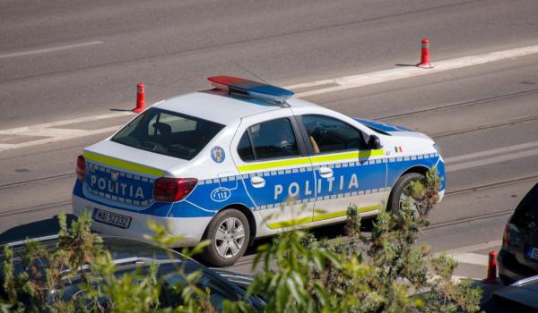 Un tânăr de 29 de ani s-a baricadat după un conflict cu mama. Unde a ajuns după intervenția trupelor speciale