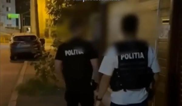 Percheziții la compania aeriană "Fly Lili", suspectată de evaziune fiscală. Nu a plătit taxele pentru angajaţi