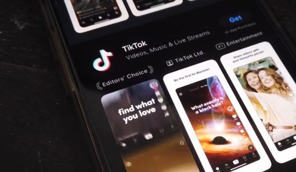 Franţa vrea să interzică TikTok pentru copiii sub 15 ani. Acuză "efecte devastatoare" asupra sănătăţii mintale
