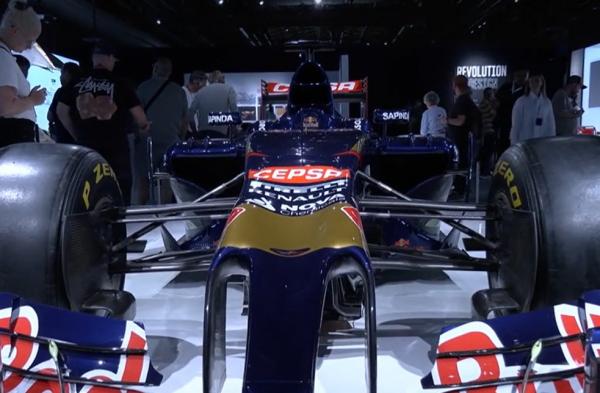 Muzeul Formulei 1, la Amsterdam: de la maşina lui Grosjean, făcută scrum, la cea cu care Verstappen lua titlul