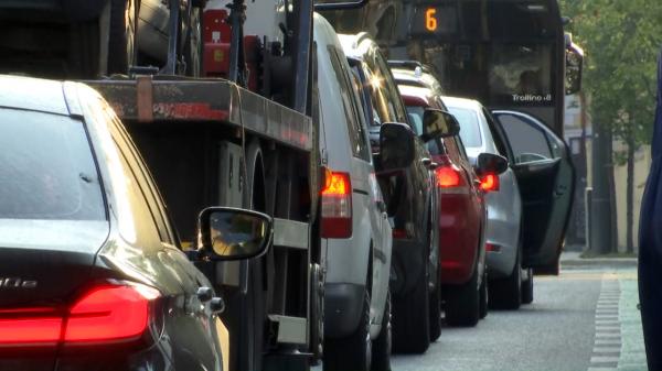 Mai multe birouri de "Accidente uşoare" ar putea să dispară. Cine va prelua cazurile