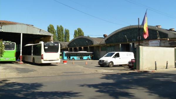 Depouri pe terenuri de lux, lăsate în paragină în mijlocul Capitalei. Două vor fi modernizate cu bani europeni