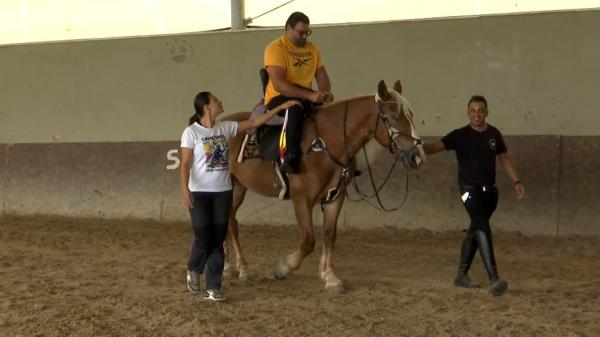 Bogdan, primul pas spre echitație din scaunul cu rotile: "Îmi demonstrez că nu am bariere"