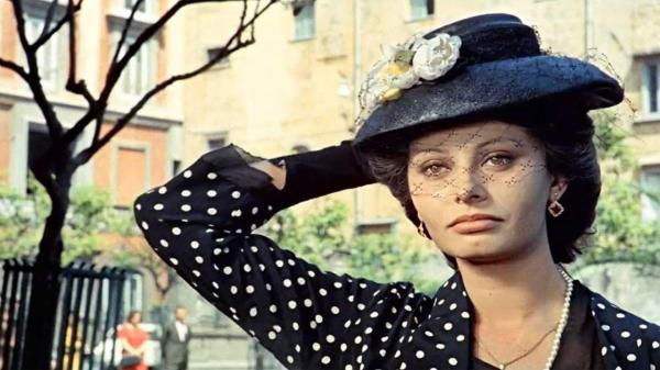 Sophia Loren a împlinit 91 de ani. Povestea succesului marii dive a filmului