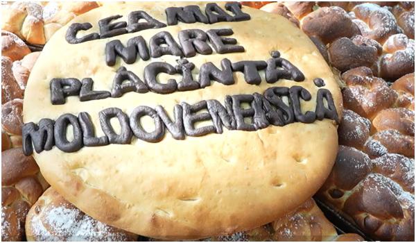 Festivalul Plăcintelor aduce gusturile copilăriei în Capitală. O alivancă de 20 de metri, vedeta zilei