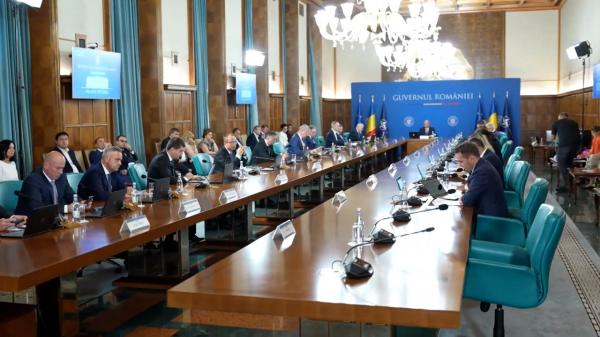 Surse: CCR amână decizia referitoare la pensiile magistraţilor, dar se va pronunţa pe celelalte pachete