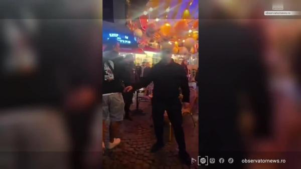 Bătaie în Centrul Vechi. Mai multe persoane şi-au împărţit pumni şi picioare. De la ce a pornit totul