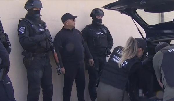 Grupare de traficanți de droguri, spulberată de DIICOT: zeci de percheziții în Capitală