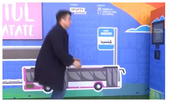 Mişcarea ţine loc de portofel. Locuitorii din Cluj pot face exerciţii pentru a plăti călătoriile cu autobuzul