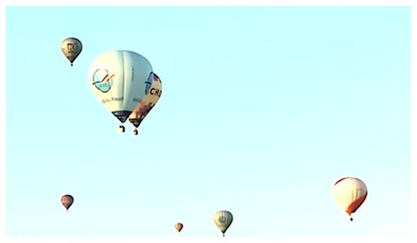 Mai frumos ca în Cappadocia. Festivalul Internaţional al Baloanelor cu Aer Cald, în România