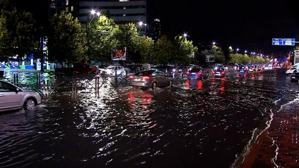 Potop record în sud-estul ţării. Judeţul în care intervin militarii, localnicii avertizaţi să-şi facă provizii