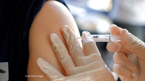 Numărul infecțiilor respiratorii crește, dar românii evită vaccinul antigripal