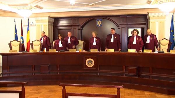 Magistraţii ies la atac pe tema retragerii la 48 de ani cu 5.000 de euro pensie medie. "Climat de ostilitate"