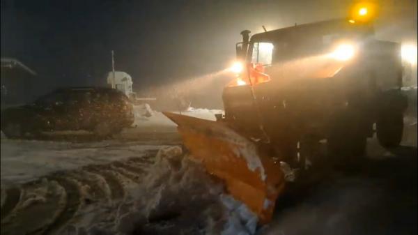 Transfăgărășanul, închis temporar din cauza ninsorilor și viscolului. Stratul de zăpadă depășește 30 cm