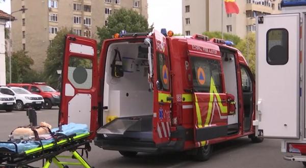 Ambulanţe noi la Braşov şi Suceava. Autospecialele, cumpărate cu bani din PNRR. Reacţia lui Raed Arafat