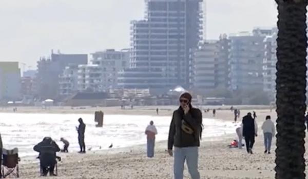 Zile însorite de toamnă la malul mării. Ce surprize îi aşteaptă pe turişti