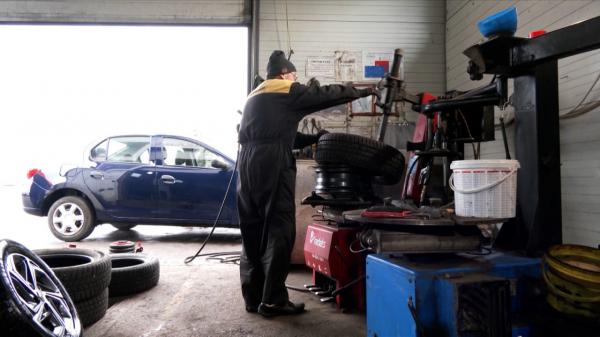 Când schimbăm cauciucurile de iarnă în 2025. Preţurile anvelopelor în luna octombrie