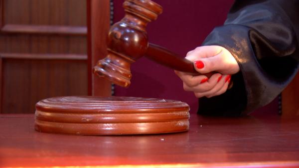 Judecătoarea Monica Cipariu a ajutat 4 infractori periculoşi să scape. Unul dintre ei a comis fapte grave