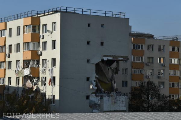 Blocul afectat de explozia din Rahova, în pericol de colaps: "Etajele superioare pot colapsa"
