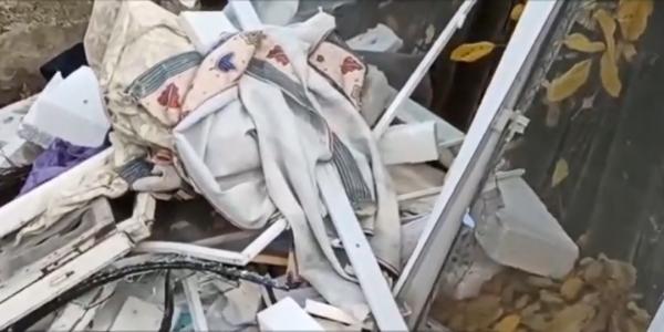 Explozie într-un apartament din Bistrița. Senzorul de gaz nu s-a declanșat, centrala fusese verificată recent