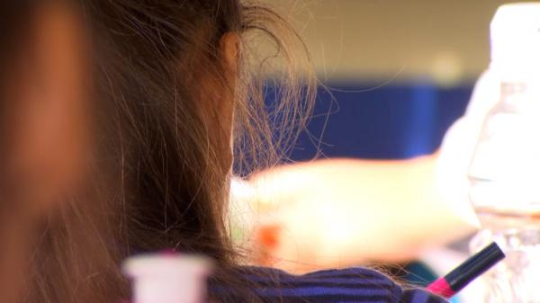 Profesoară de biologie din Iaşi, amendată pentru că a lovit doi elevi în urmă cu 4 ani