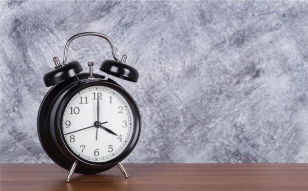 Trecem la ora de iarnă. Cum se dă ceasul pe 25 spre 26 octombrie