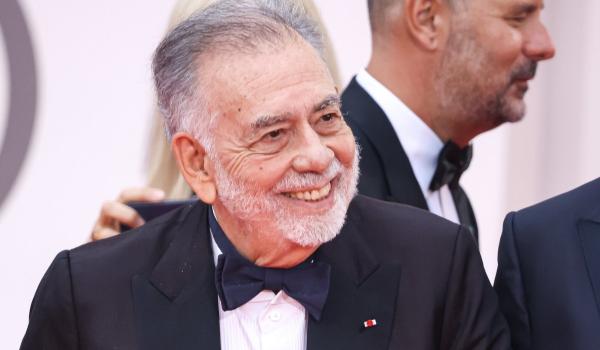 Coppola a ajuns să-şi vândă lucrurile din casă. Eşecul ultimului film l-a adus în pragul falimentului