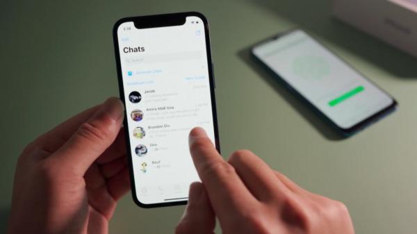 Nu răspundeți dacă primiți acest mesaj pe WhatsApp. Escrocii au mai găsit o metodă de înșelătorie online