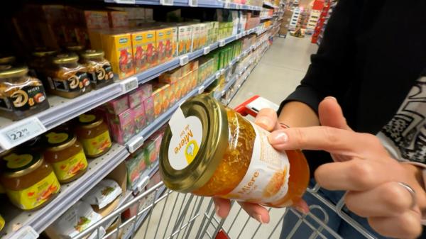 Etichete cu originea clară a mierii, din 2026. Consumatorii vor şti exact ce pun pe masă