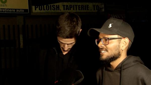 Lecţia dată de livratorul srilankez tinerilor care l-au agresat: şi-a retras plângerea ca să nu le facă rău