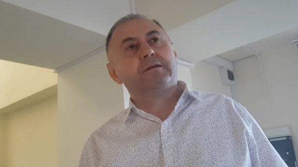 Afaceristul Fănel Bogos a mers până la Bolojan pentru a scăpa de DSV. "Prea multe bube în cap, nu mă bag"