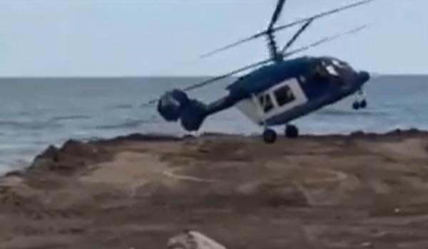 Momentul critic în care un elicopter se izbește de o stâncă, înainte de a se prăbuşi în Daghestan