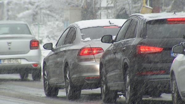 Iarna vine cu amenzi. Şoferii care pot fi sancţionaţi cu 4.000 de lei dacă nu au maşina echipată