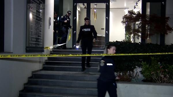 Doi medici, audiaţi după decesul fetiţei de 2 ani la clinica de stomatologie