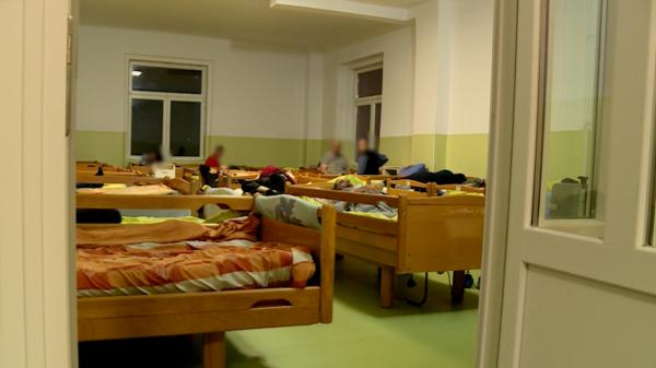 Pacienţi bătuţi şi ţinuţi în condiţii inumane la Târnăveni. Conducerea spitalului: Raportul e rău intenţionat