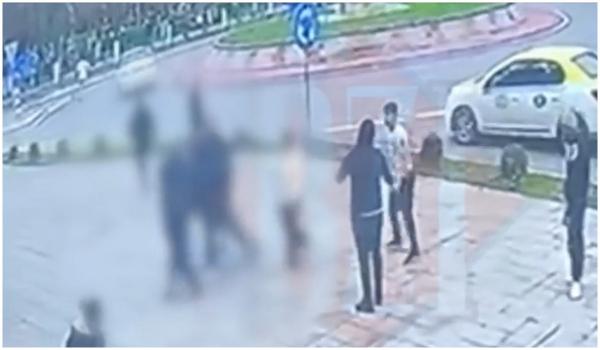 Trei bărbaţi, reţinuţi după bătaia cu săbii din faţa unei săli de jocuri din Hârlău. Alţii sunt încă în vizor