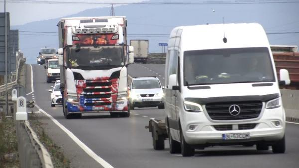 Fără anvelope "oglindă" la Braşov. Ce amenzi riscă şoferii prinşi 