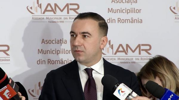 Ministrul Energiei acuză că preţul la motorină a crescut artificial, "pe valul" Lukoil: "Nici măcar cu un ban"