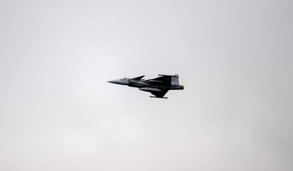 Noi atacuri ale Rusiei în Ucraina, aproape de graniţa cu România. Două avioane au fost ridicate de la sol