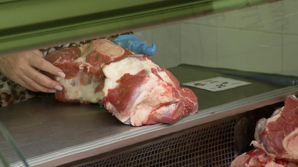 La ce să fii atent când cumperi carnea de porc pentru masa de Crăciun. Recomandările inspectorilor sanitari